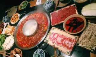 四川一高校食堂开火锅窗口 四川一高校食堂开火锅窗口