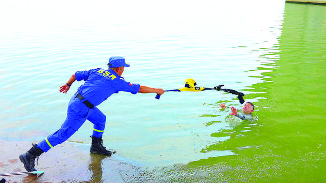 溺水救援(溺水救援视频)